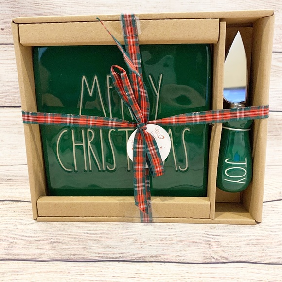 Rae Dunn Other - Rae Dunn MERRY CHRISTMAS Green Cheese Plate Knife
